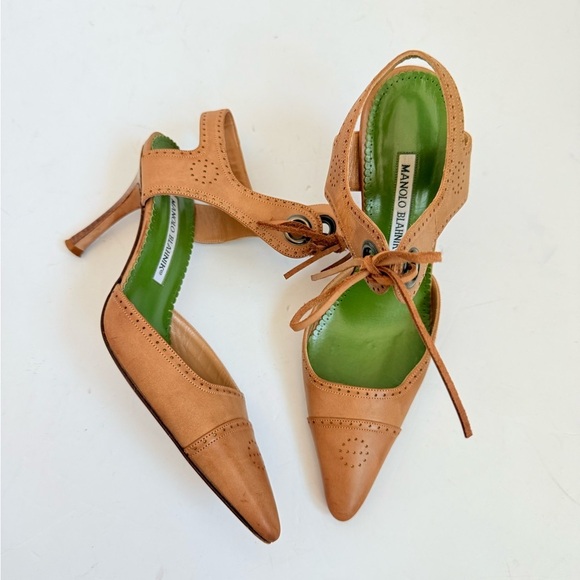 Manolo Blahnik retro Camel Brown leather Ankle tie pumps perforated toe EU 36.5 - Picture 1 of 9